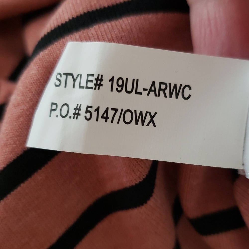 Plus Size NWT Women's Boxy Top 4X Pink Black Striped V-neck Casual Relaxed New - Picture 11 of 11
